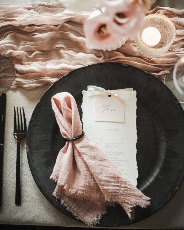 Hochzeitsdekoration-Serviette Cotton Gauze Rosé.Tischdekoration-Hochzetsdekoration mieten-Julia Ciezcor-vonfraulehmann.jpg.jpg.jpg